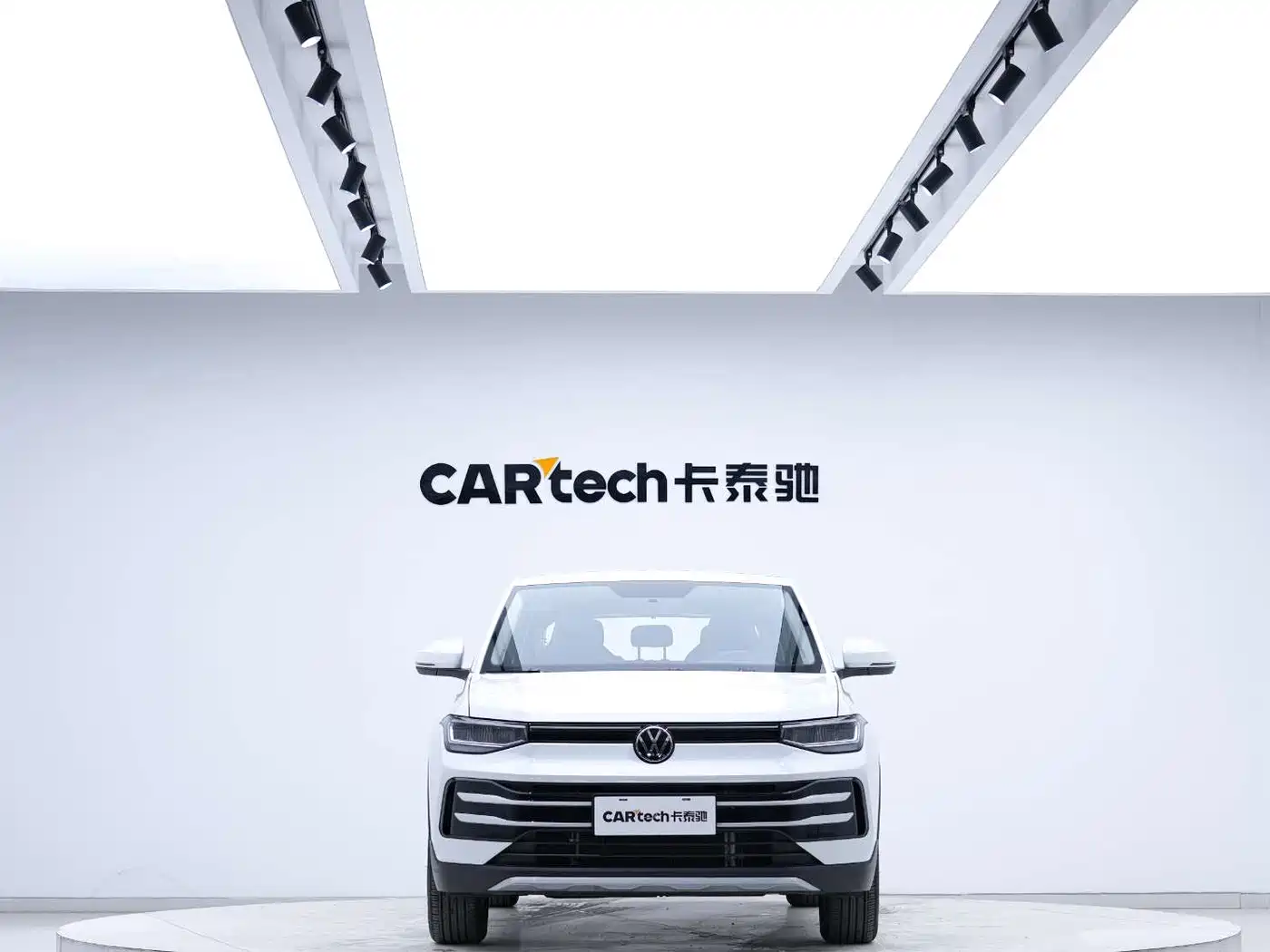 Volkswagen Tharu 2025 Model Rising Star 1.5L Advance Edition фото 7
