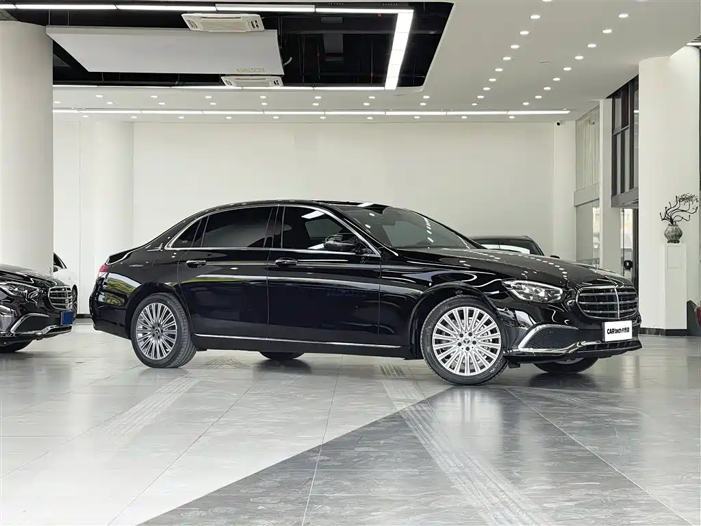 Mercedes-Benz E-Class 2023 Facelift E 300 L Luxury фото 3