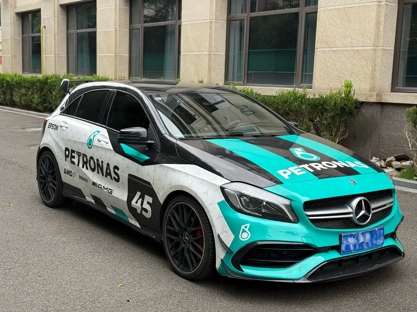 Mercedes-Benz A-Class AMG (Import) 2017 AMG A 45 4MATIC фото 3