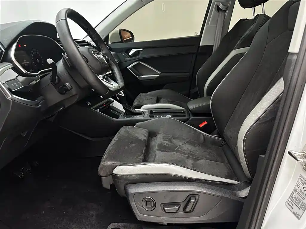 Audi Q3 2023 35 TFSI Fashion Dynamic (1.4T) фото 19
