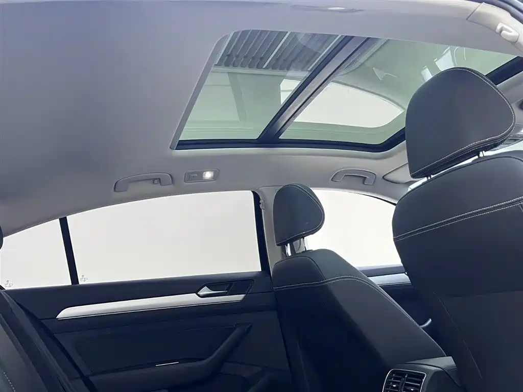 Volkswagen Magotan 2020 280TSI DSG Comfort фото 20