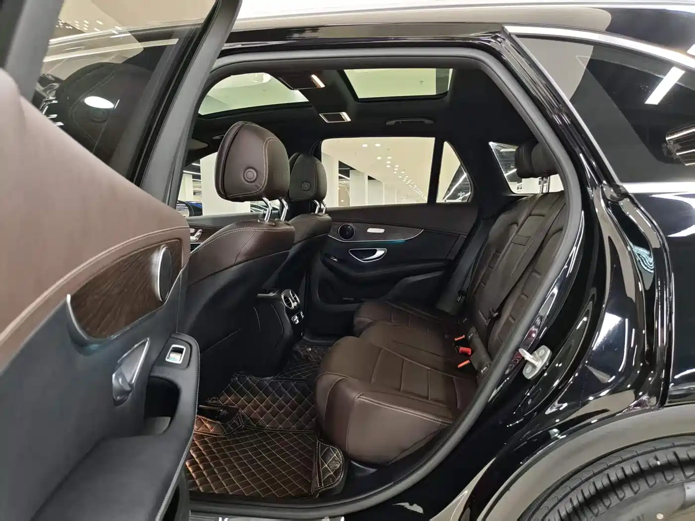 Mercedes-Benz GLC 2020 GLC 260 L 4MATIC Luxury фото 9