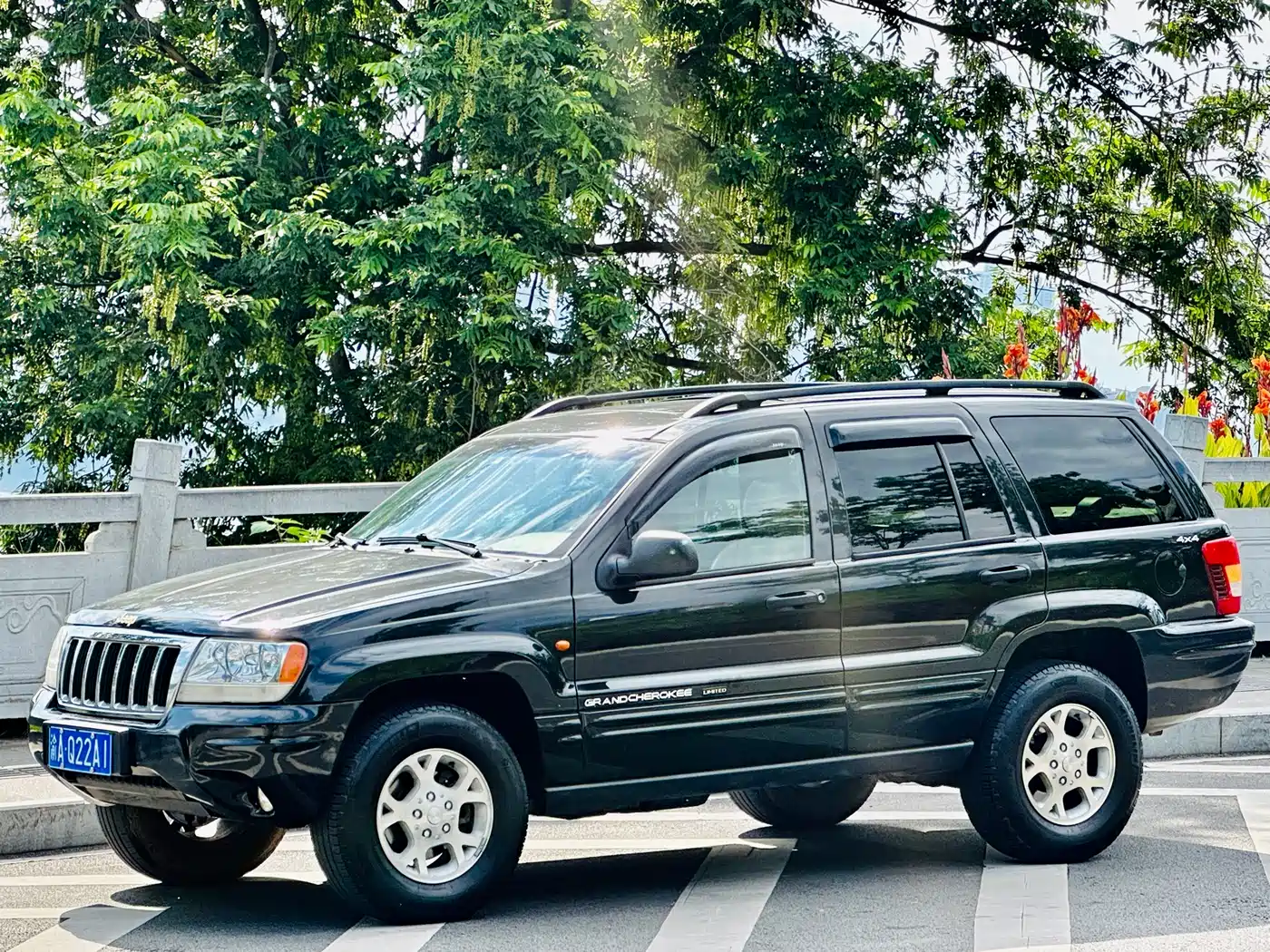 Фото 3 - Jeep Grand Cherokee