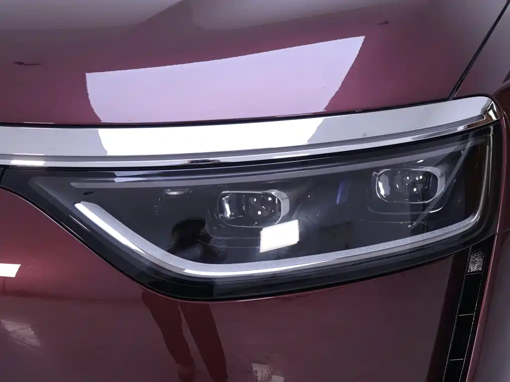 Aito AITO M8 2025 2025 Model Extended Range Max+ Edition 53.4kWh 6-Seater