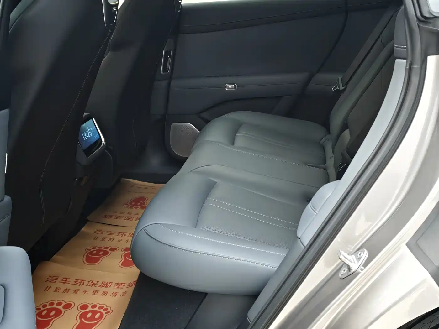 XIAOMI CAR XIAOMI YU7