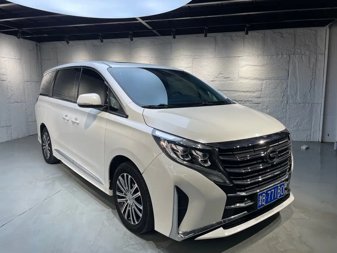 GAC TRUMPCHI M8