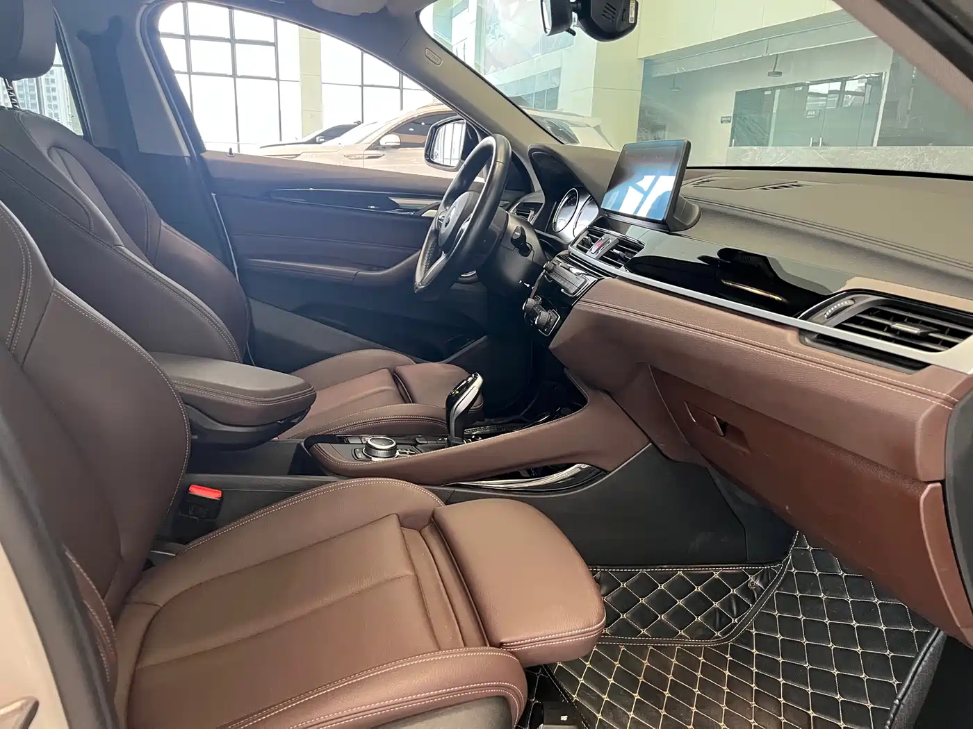 BMW X2 2021 Facelift sDrive25i M Off-Road Package фото 8