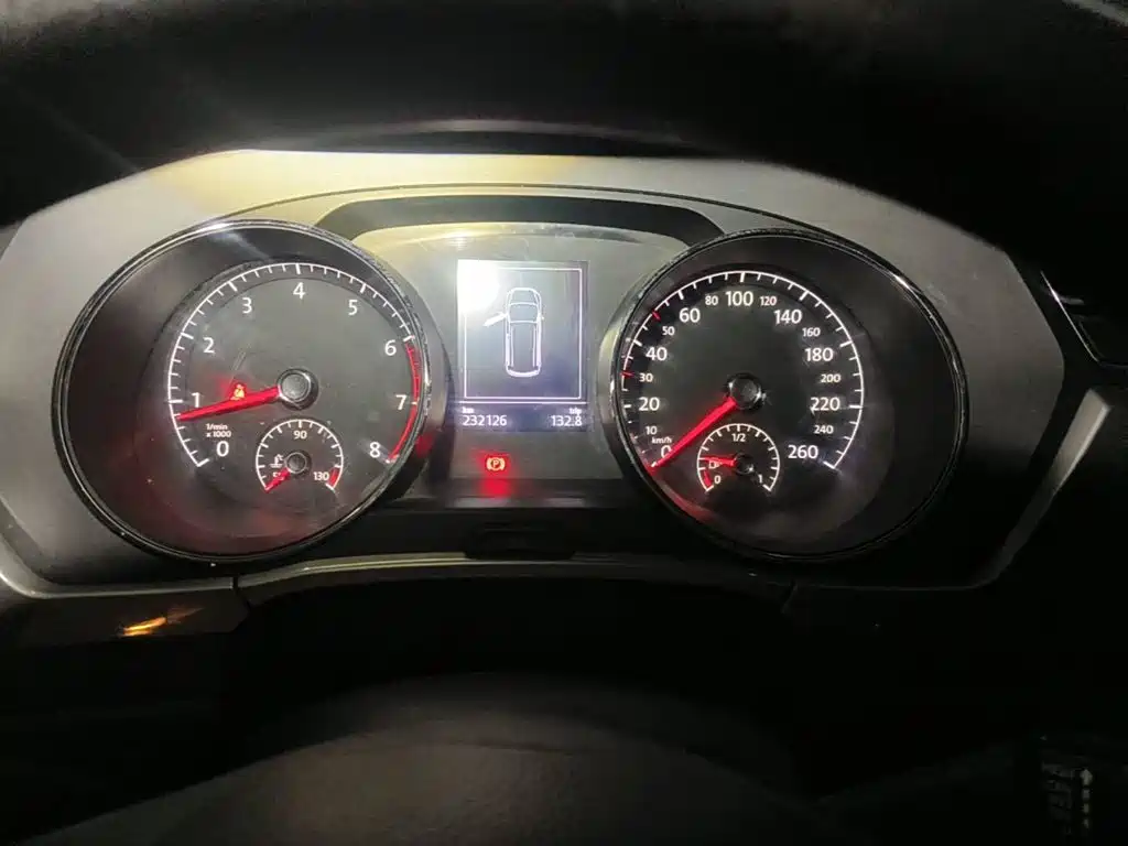Photo 4 - Volkswagen Touran