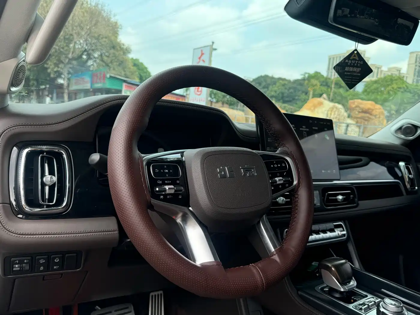 BAIC ORV Beijing Off-Road BJ60 2022 Model 2.0T 11th Edition 5-Seater фото 6