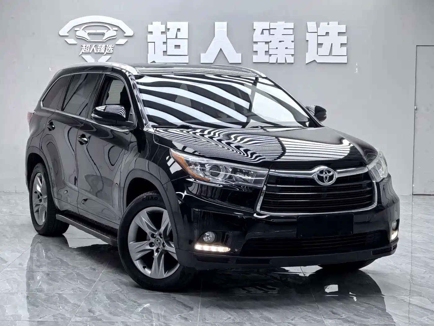 TOYOTA HIGHLANDER