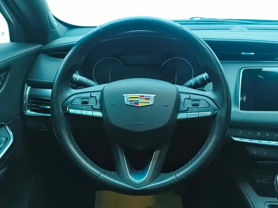 Cadillac XT4 2022 28T FWD Premium фото 15