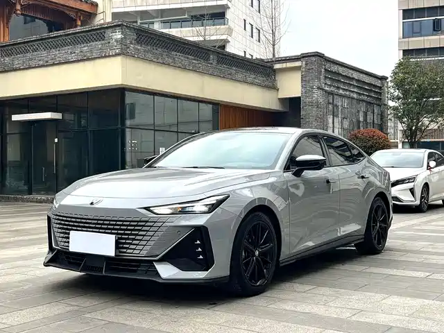 Changan UNI-V 2022 1.5T Excellence