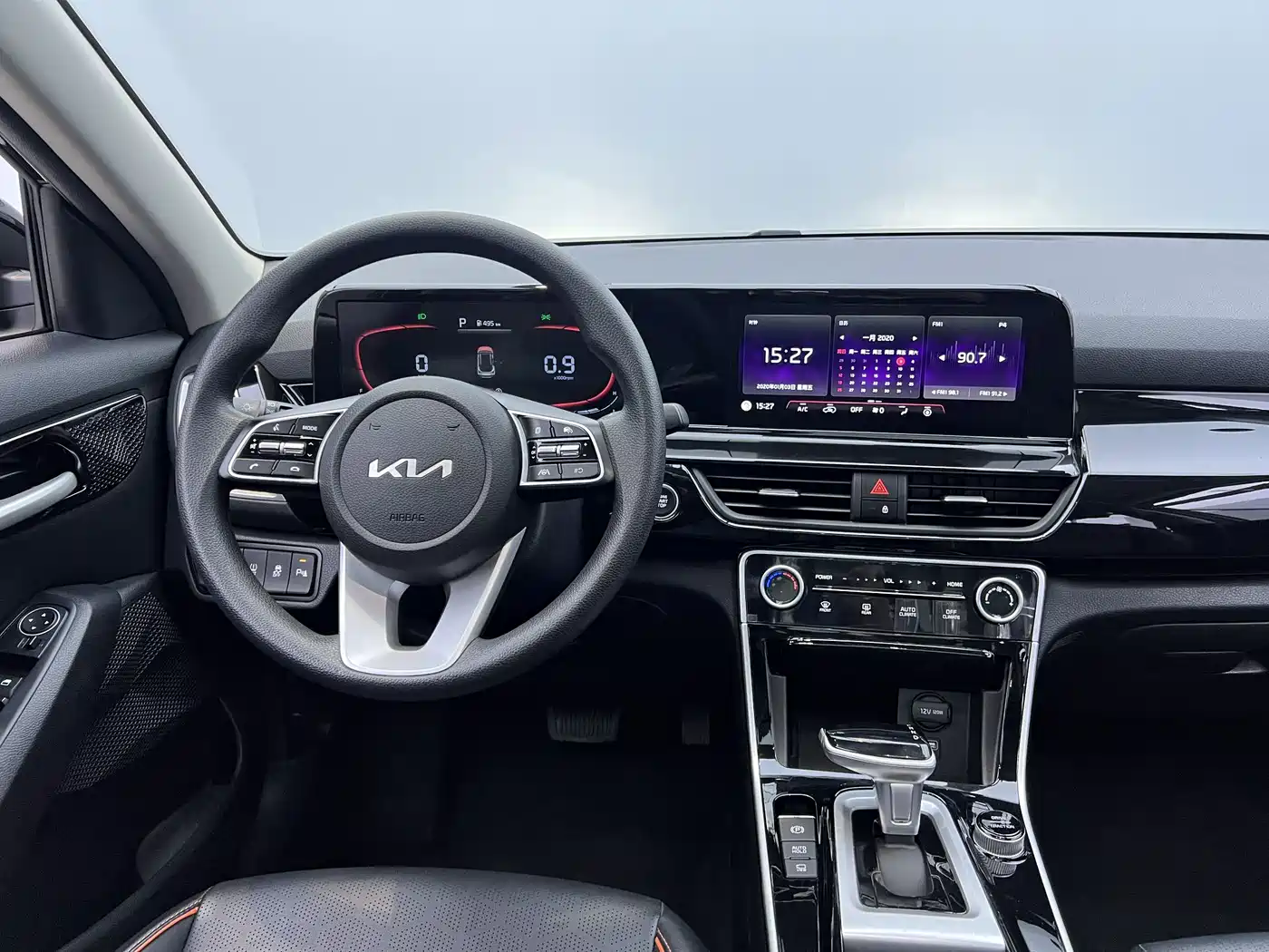 Kia Seltos 2023 1.5L CVT Luxury Edition фото 3