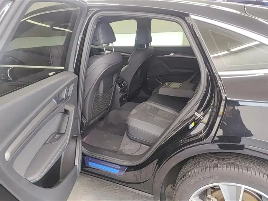 Audi Q5L Sportback 2022 2021 40 TFSI Luxury