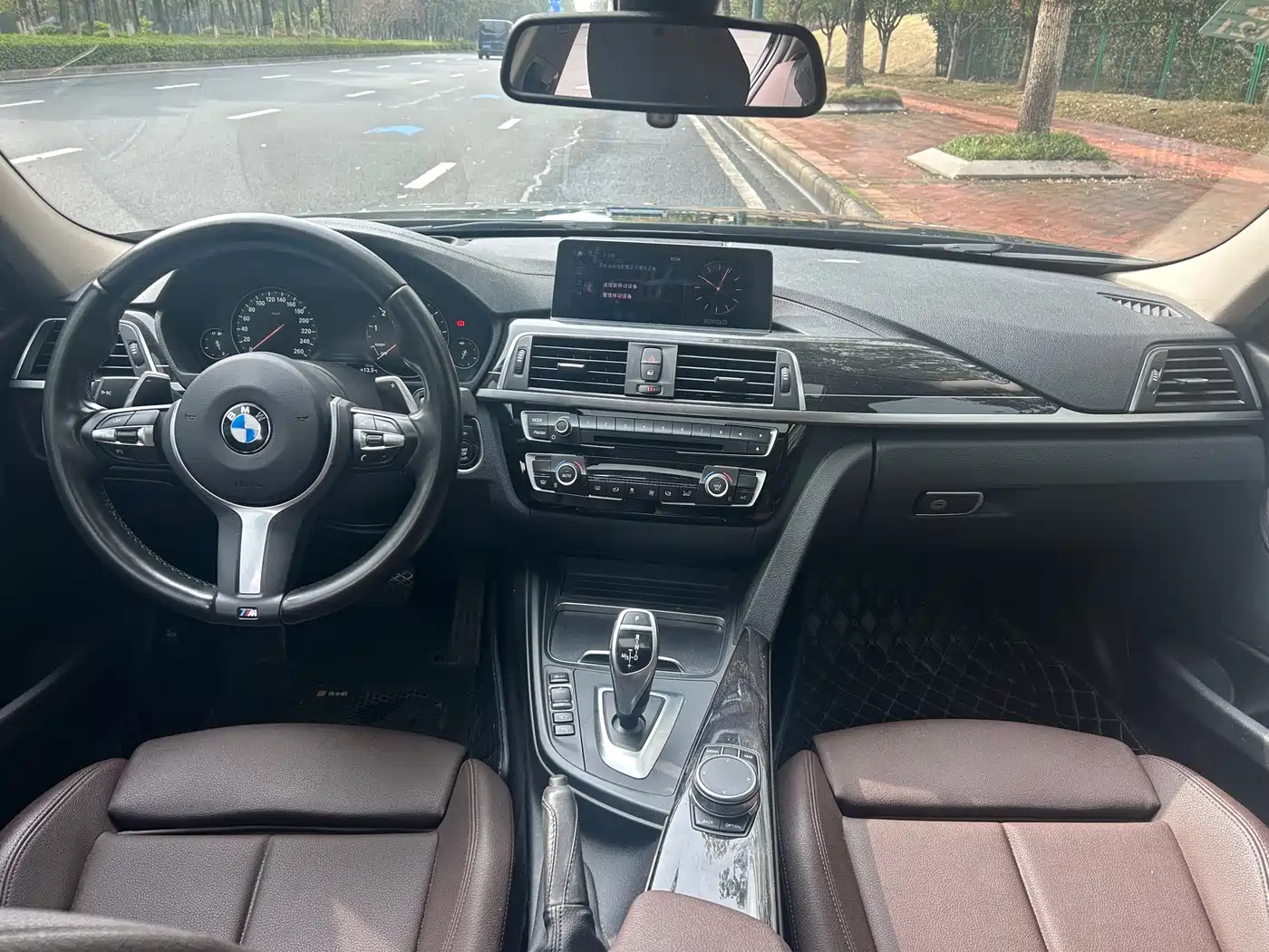 BMW 3 Series 2019 320Li M Sport Black Night Edition фото 4