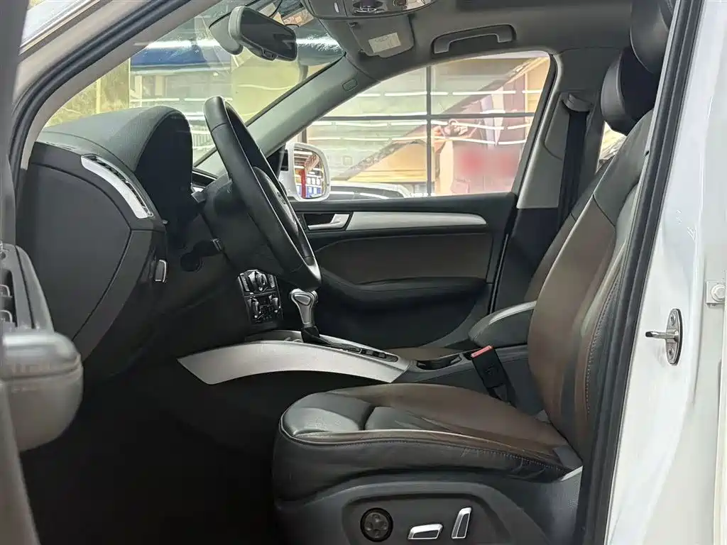 Audi Q5 2017 Plus 40 TFSI Technology фото 9