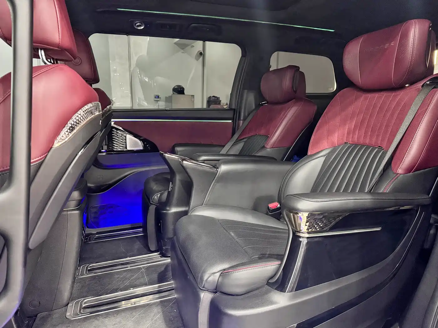 GAC Trumpchi Trumpchi M8 2023 Model Master Series Hybrid Royal Edition фото 8