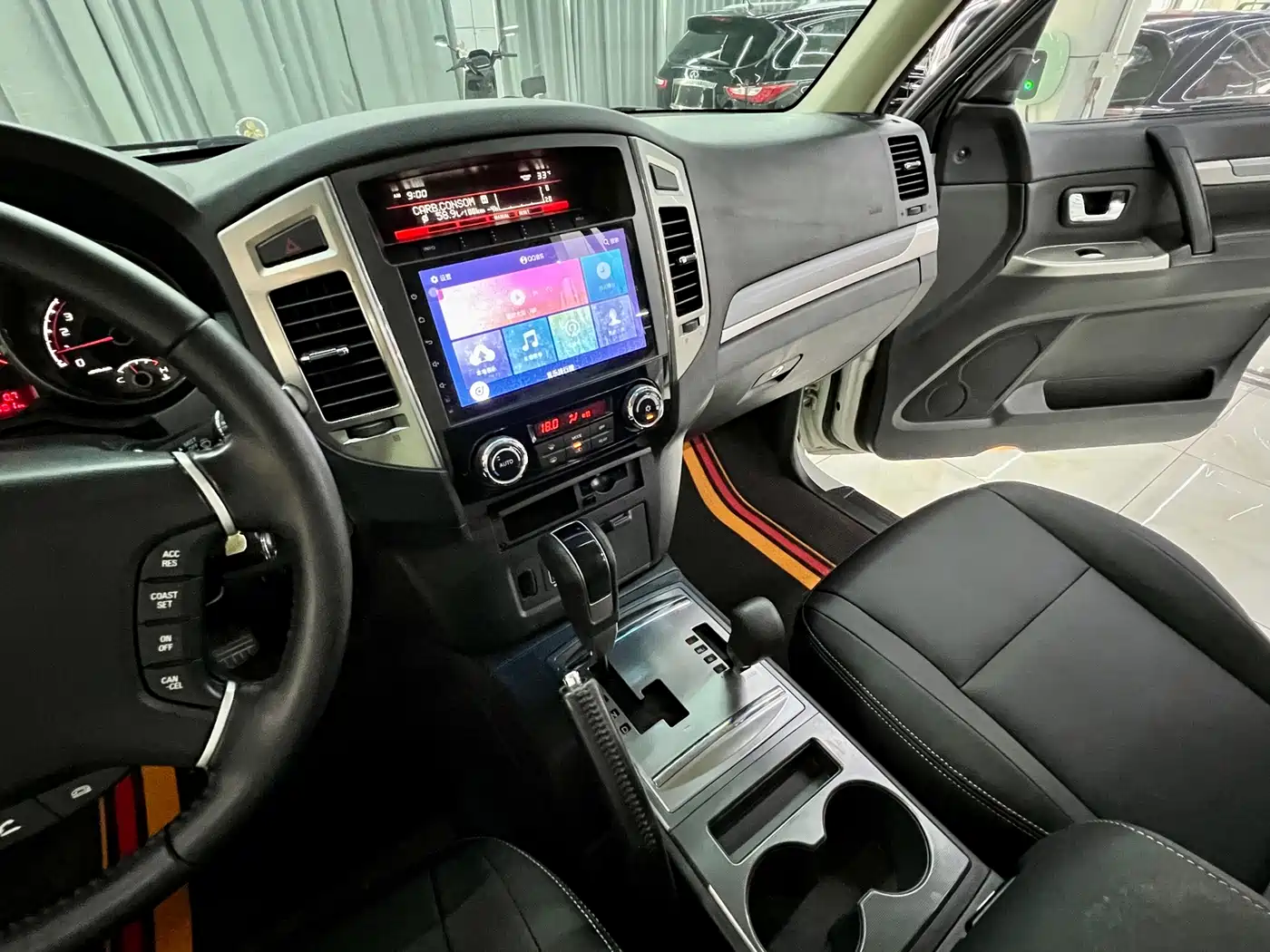 Mitsubishi Pajero (Import) 2020 3.0L Automatic Comfort Edition фото 12