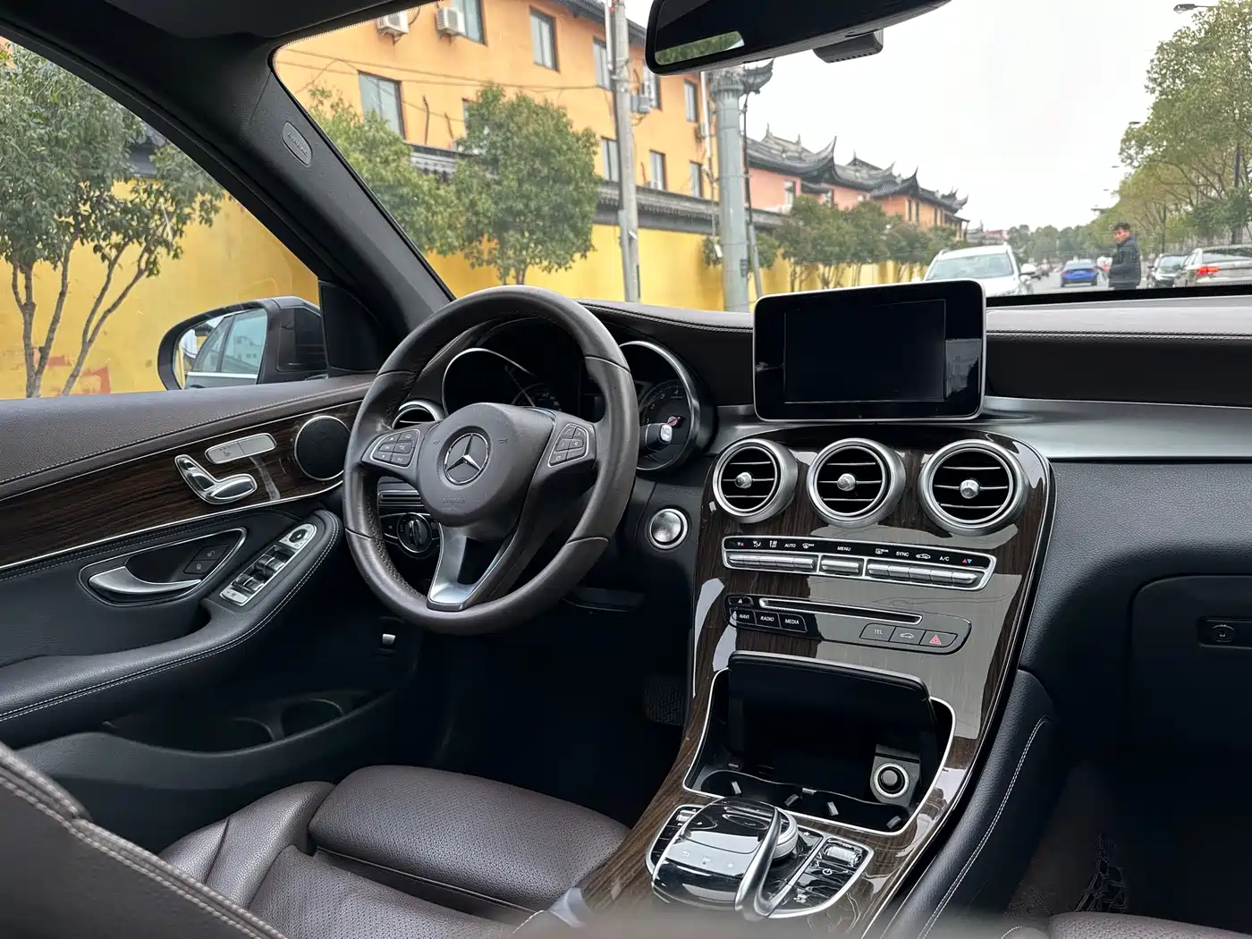 Mercedes-Benz GLC 2018 GLC 260 4MATIC Dynamic фото 10