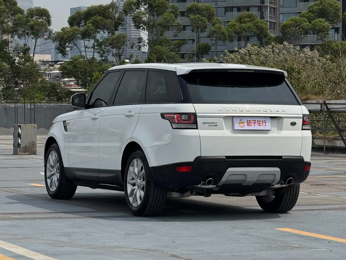 Land Rover Range Rover Sport 2017 3.0 SC V6 SE фото 6