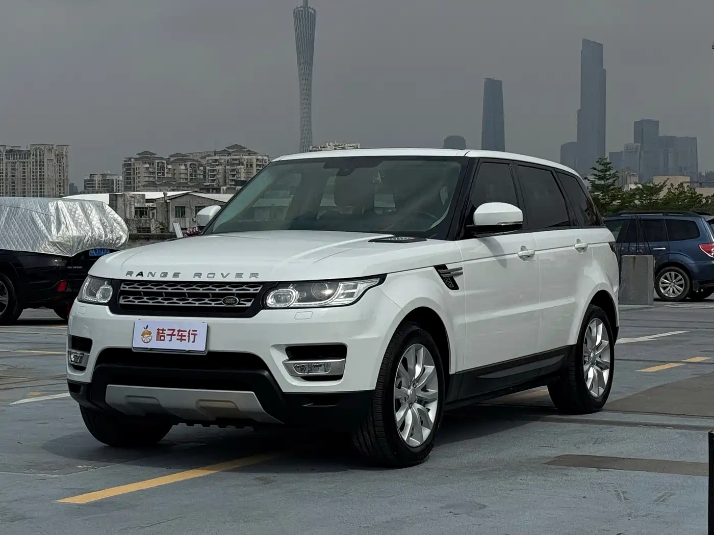 Land Rover Range Rover Sport 2017 3.0 SC V6 SE фото 2