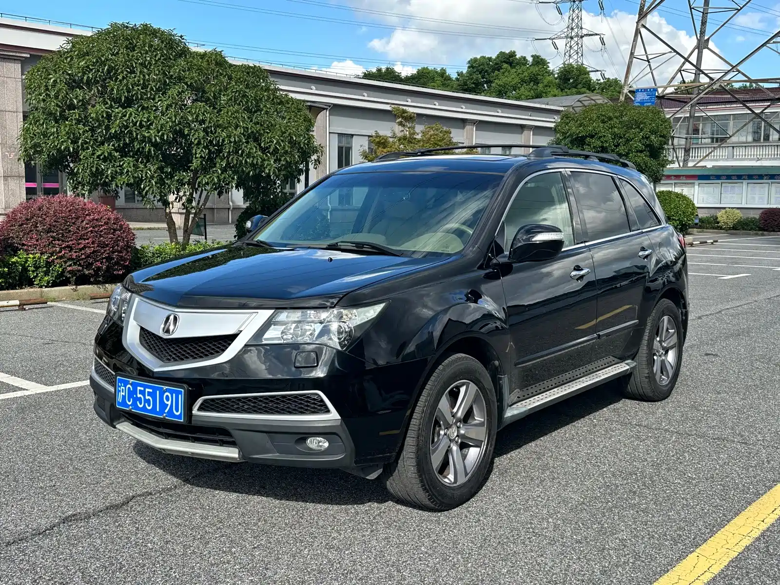 Photo 1 - Acura MDX