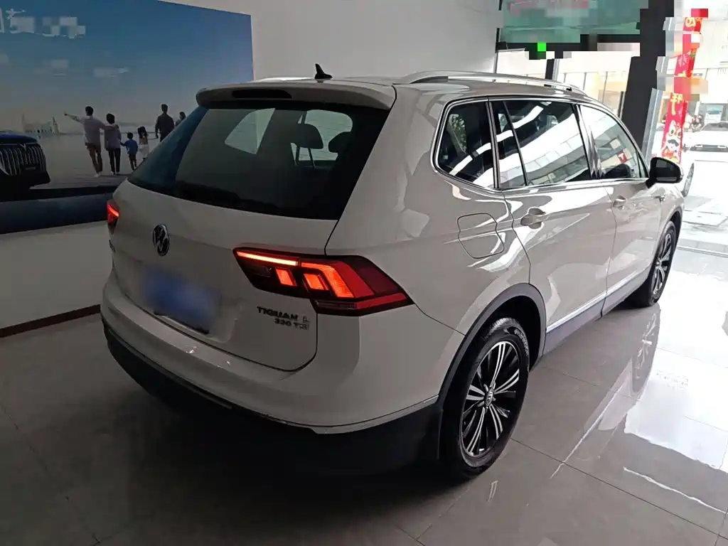 Volkswagen Tiguan L 2019 330TSI Automatic 2WD Panorama Comfort Edition China VI фото 5