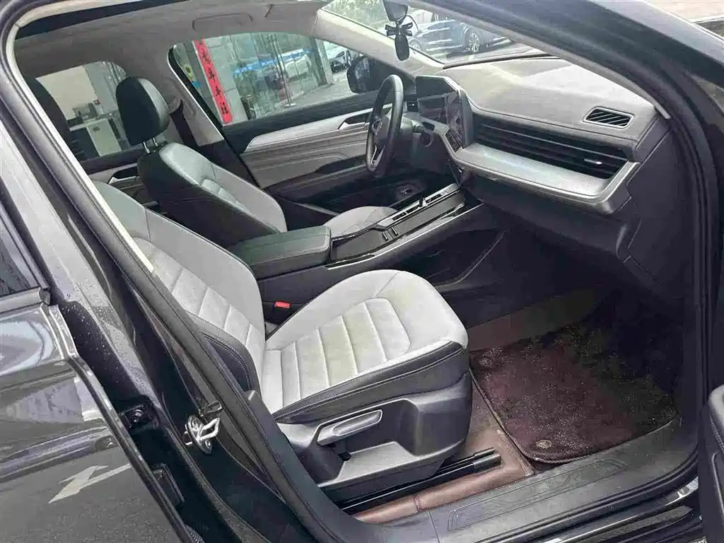 Volkswagen Talagon 2025 2025 330TSI Luxury Cruise Public Edition