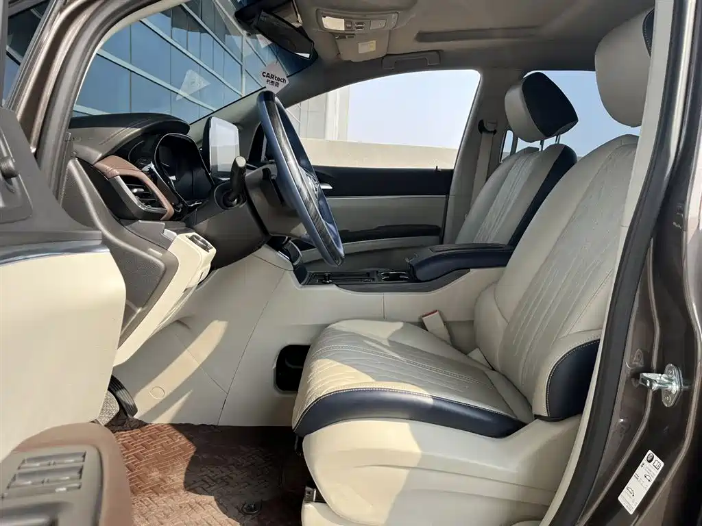 Buick GL8 2021 Land Business Class 652T Comfort фото 14