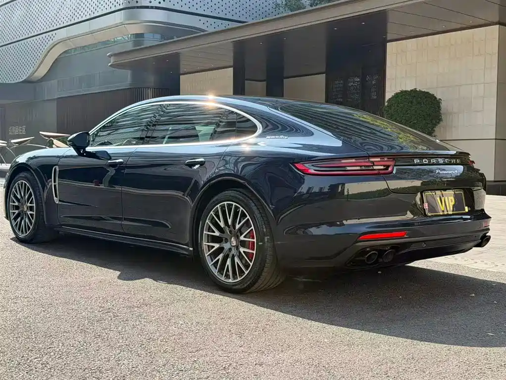Porsche Panamera 2019 Panamera 4 Executive Long Wheelbase 2.9T фото 5