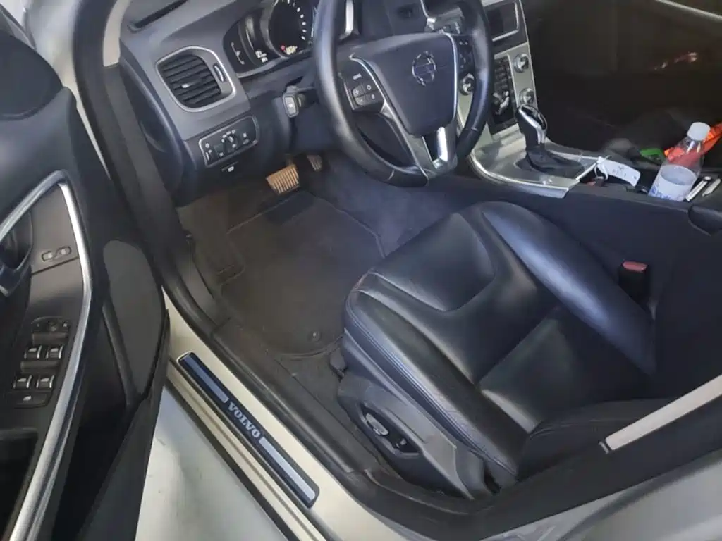 Photo 16 - Volvo S60