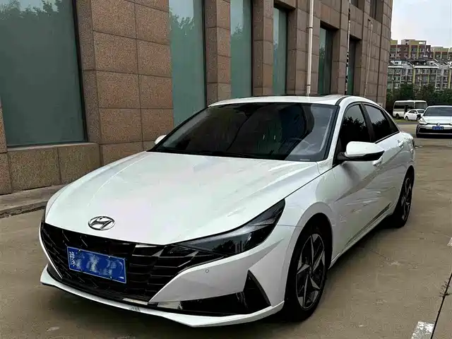 Hyundai Elantra 2021