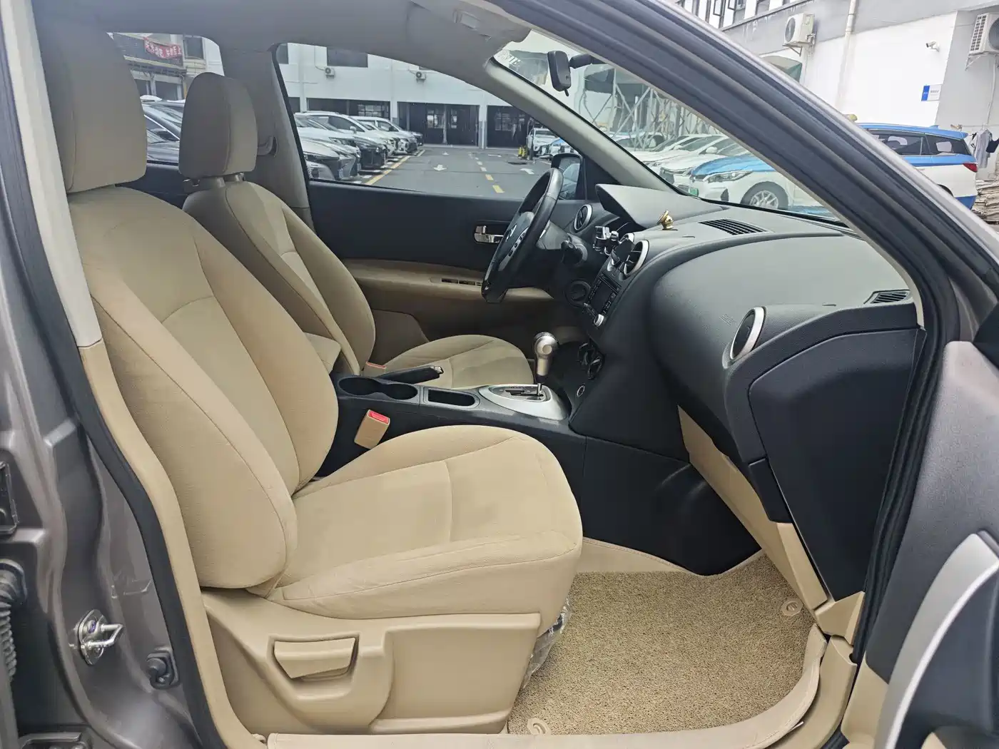 Nissan Qashqai 2013 2013 2.0XV Xuan CVT 2WD