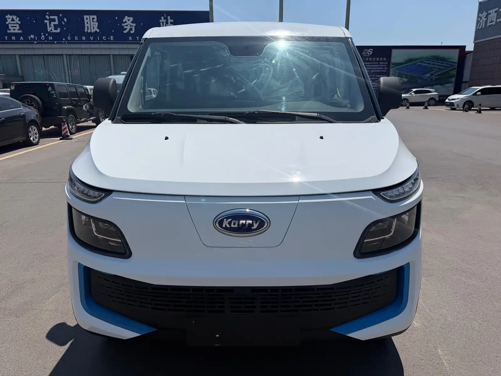 Фото 2 - Karry Dolphin EV