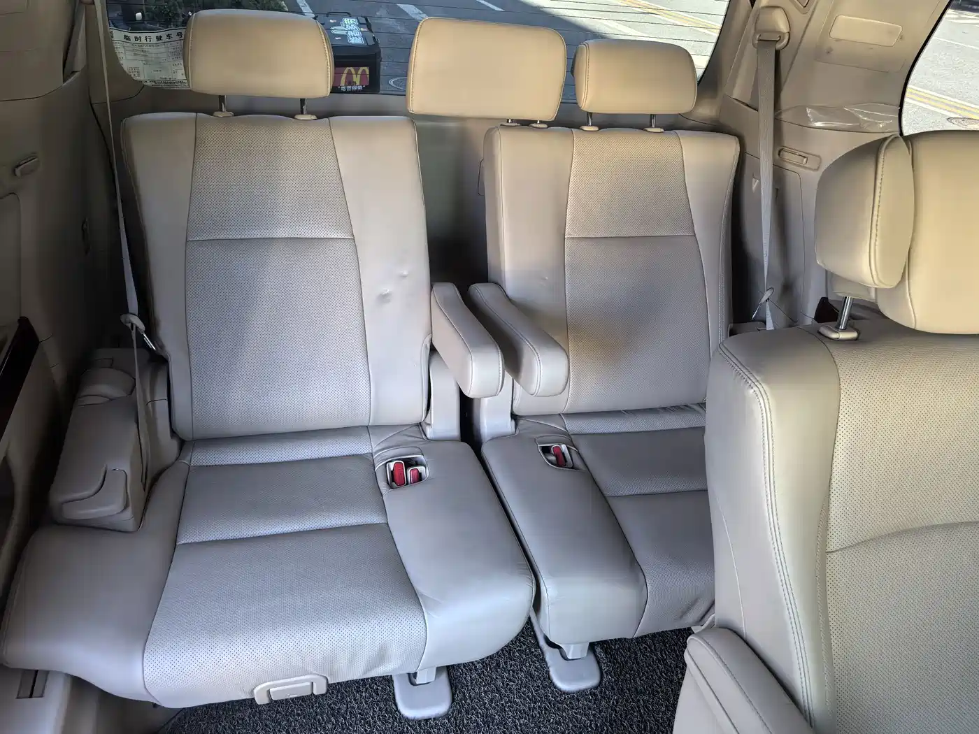 Toyota Alphard 2010 2011 3.5L Luxury Edition