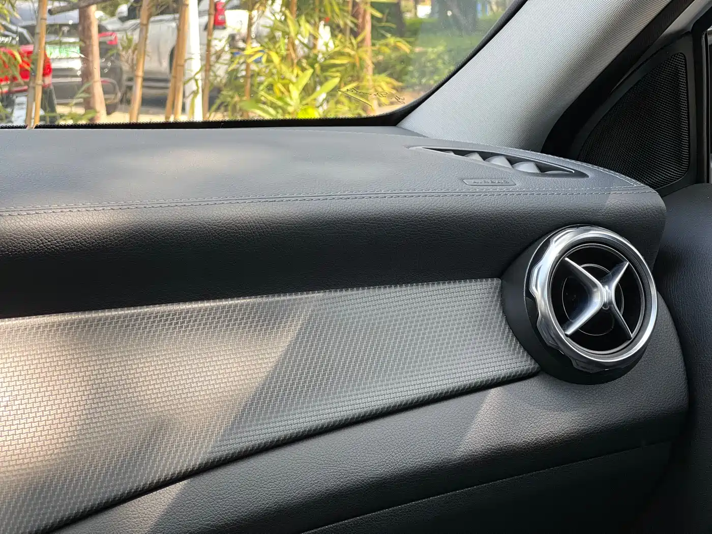 Mercedes-Benz GLA 2018 GLA 220 4MATIC Sport фото 10