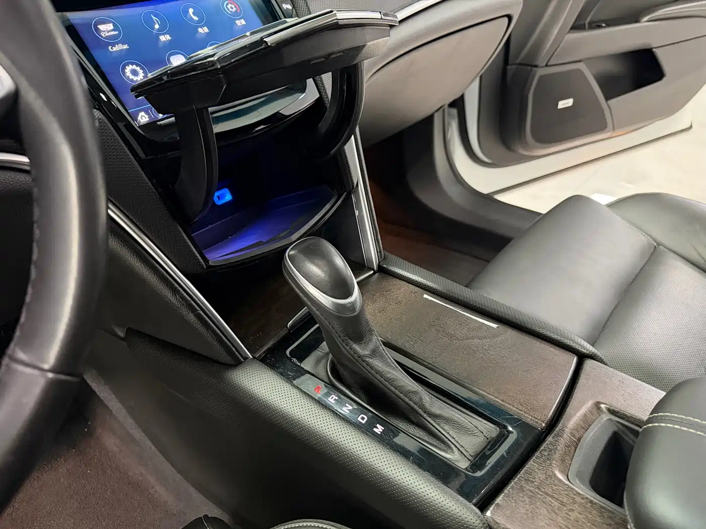 Cadillac XTS 2018 28T Elite фото 14