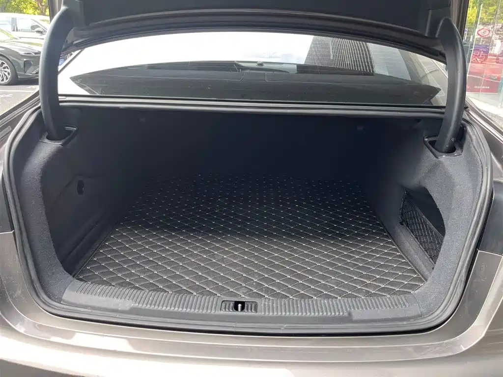 Audi A6L 2017 TFSI Comfort фото 14