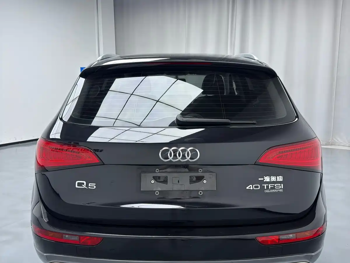 Audi Q5 2018 Collector's Edition 40 TFSI Technology фото 4