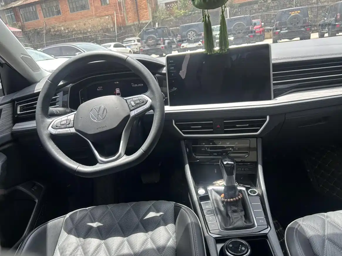 Volkswagen Sagitar 2023 280TSI DSG Surpass Plus Edition фото 5