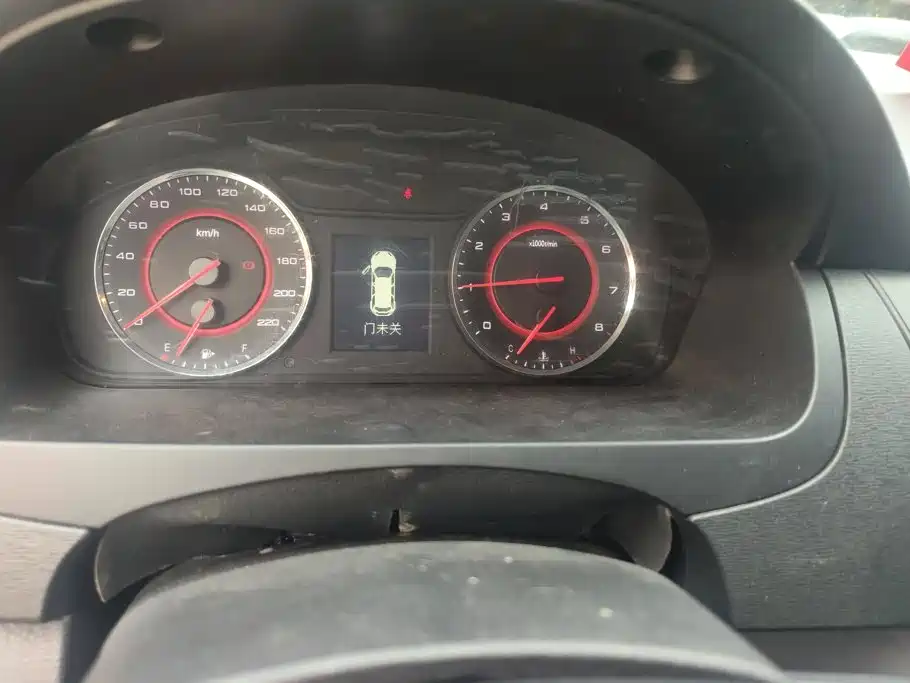 SAIC Maxus Maxus G10 2020 2021 2.0T Automatic Smart Edition Gasoline 7-Seater