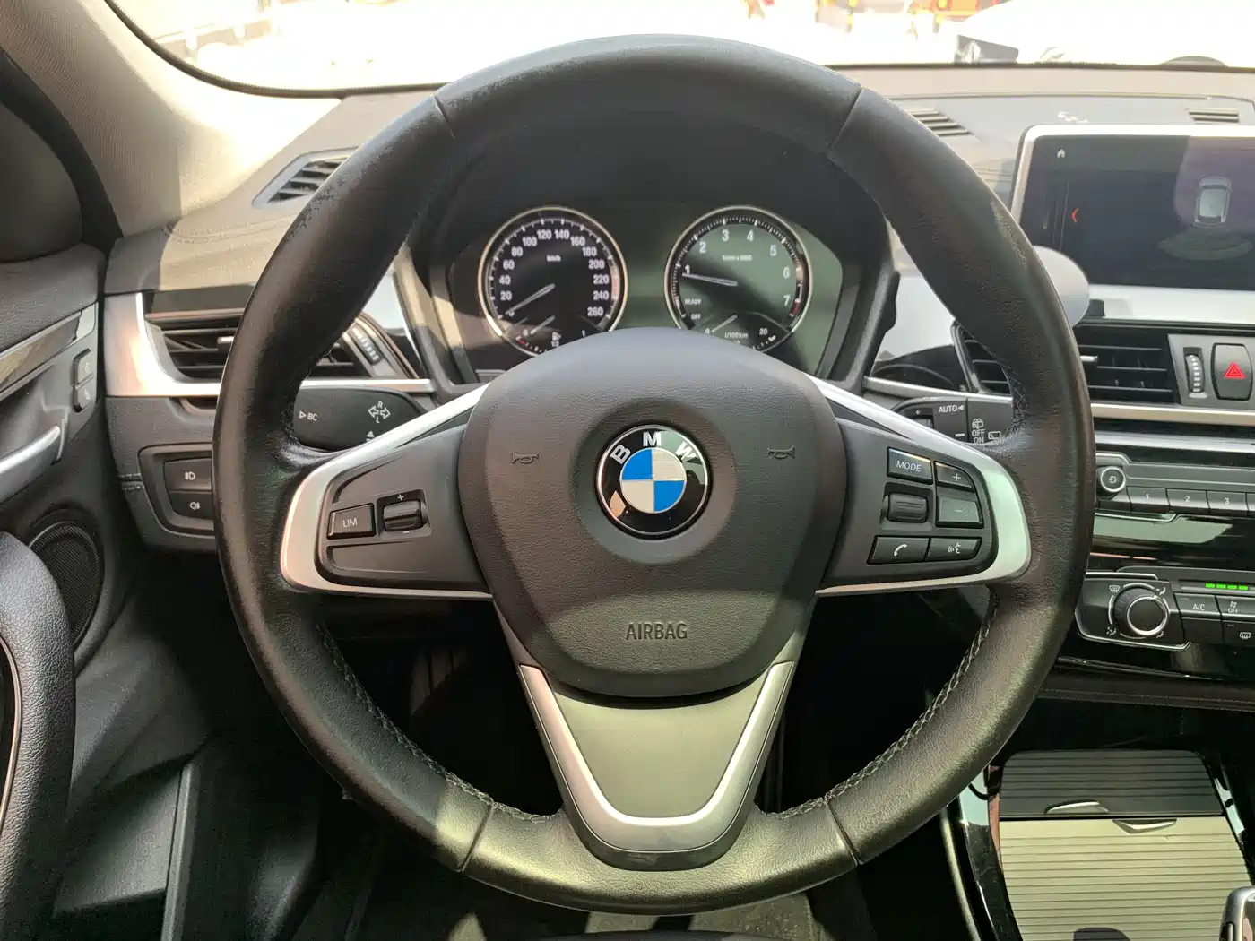 BMW X2 (Import) 2019 sDrive20i M Off-Road Package China VI фото 8