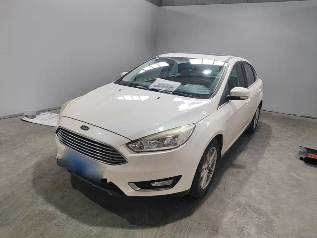 Фото 2 - Ford Focus