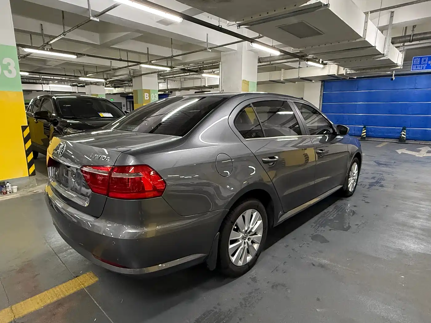 Volkswagen Lavida 2013 Facelift Classic 1.6L Automatic Comfort фото 4