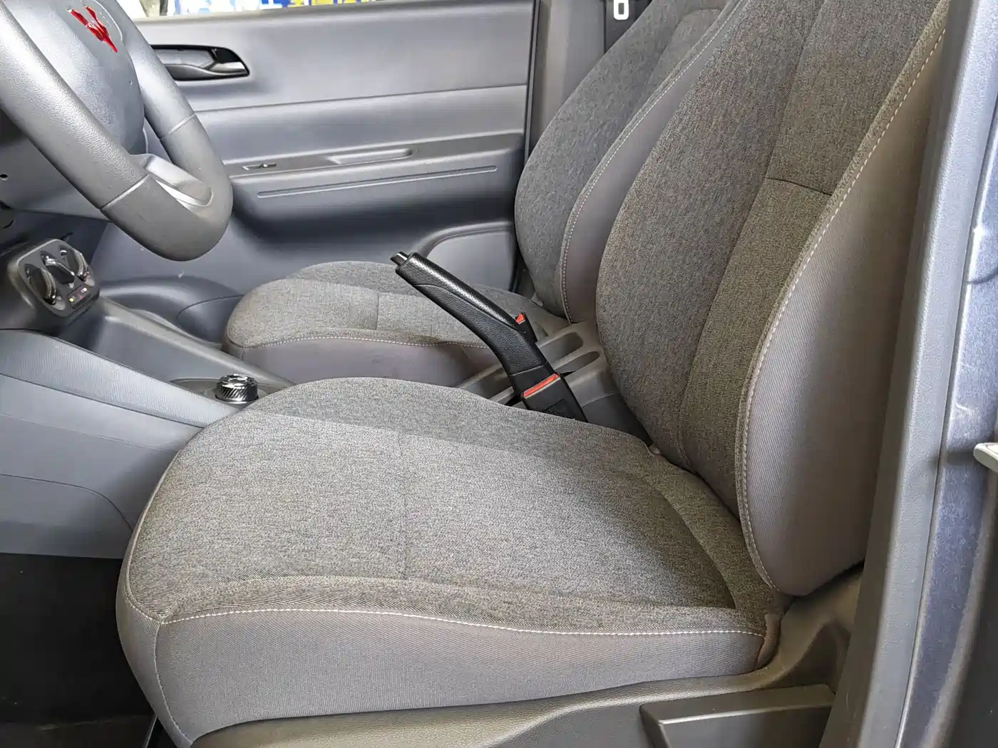Wuling Motors Wuling Hongguang New Energy 2025 2024 Model Pure Electric 300KM Utility Version