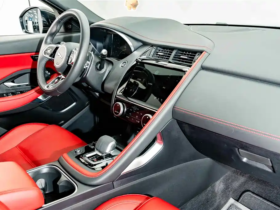 Jaguar E-PACE 2023 2024 Progressive Sport Edition R-DYNAMIC S