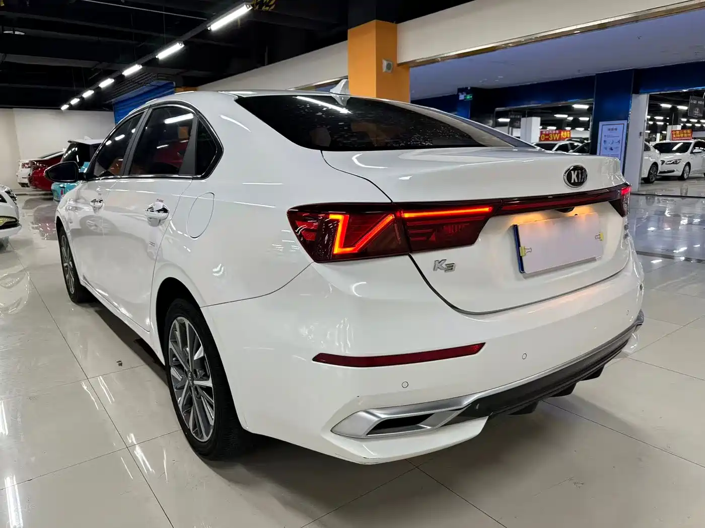 Kia K3 2021 1.5L CVT Fashion Edition фото 8