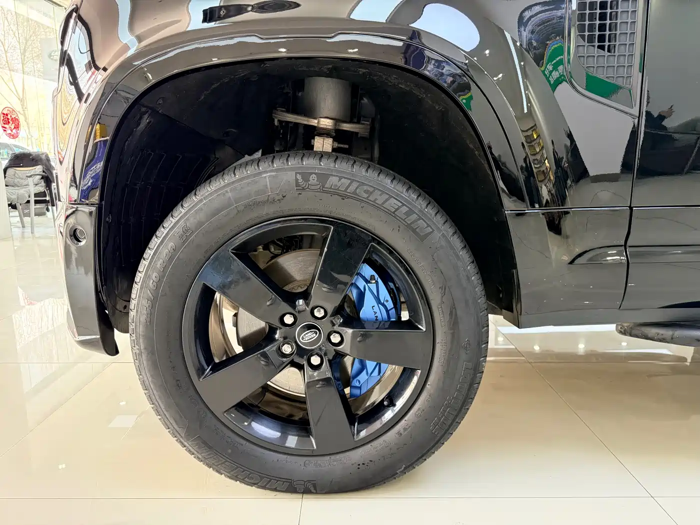 Land Rover Defender 2024 90 3.0T P400 HSE фото 21