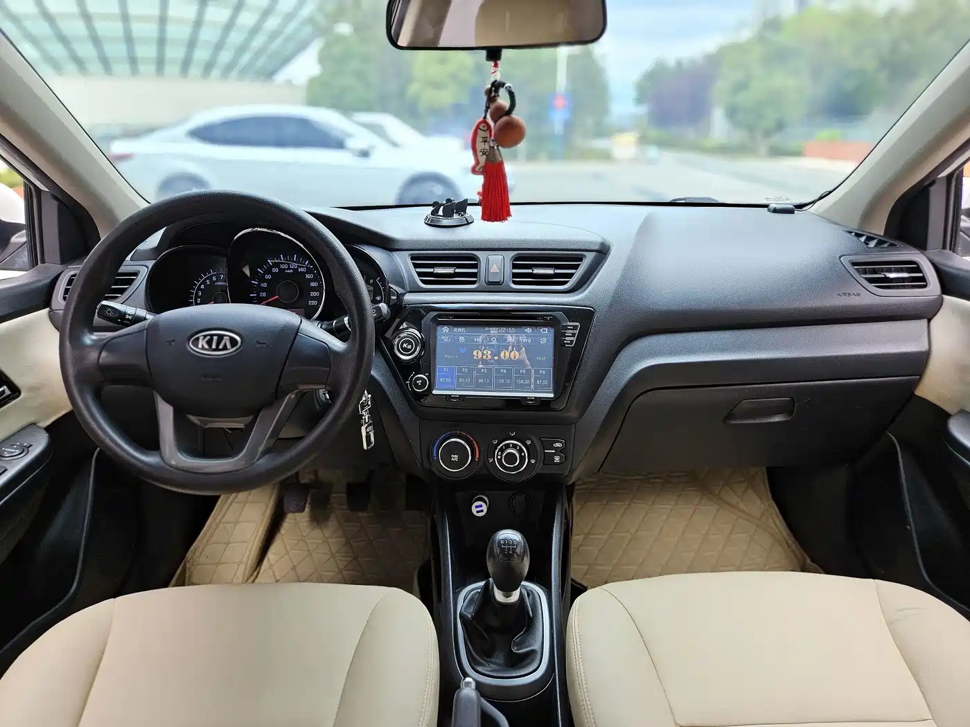 Kia K2 2012 2011 Sedan 1.4L AT GLS