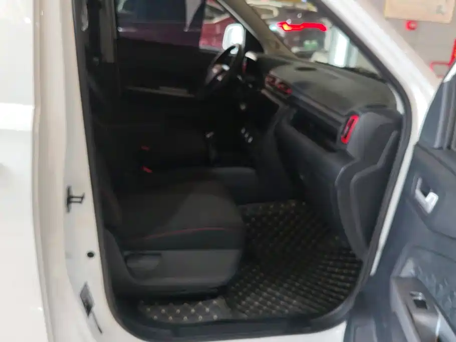 Dongfeng Fengguang Fengguang 380 2025 2022 1.5L Luxury Passenger Van 5-seater